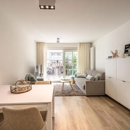 Maison Fleur アパート